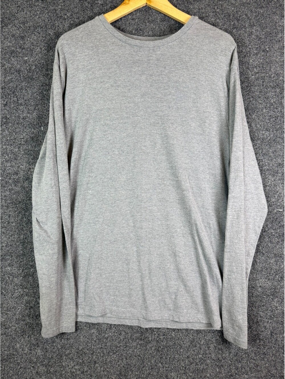 Goodfellow Co Mens XL Grey Long Sleeve Shirt Plain Standard Fit Basic Crewneck T